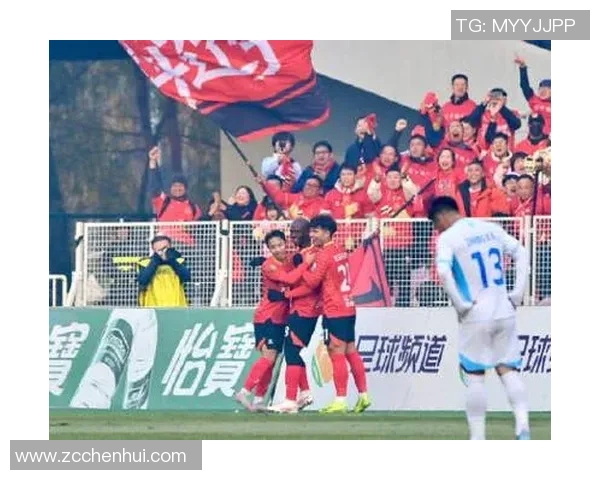 2013中超辽足对战精彩回顾与赛季表现分析