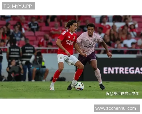 曼联与本菲卡激战回顾精彩比赛录像分享与分析