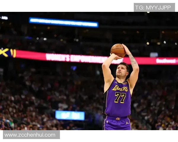 湖人对掘金季前赛直播精彩回顾与赛前分析全方位呈现