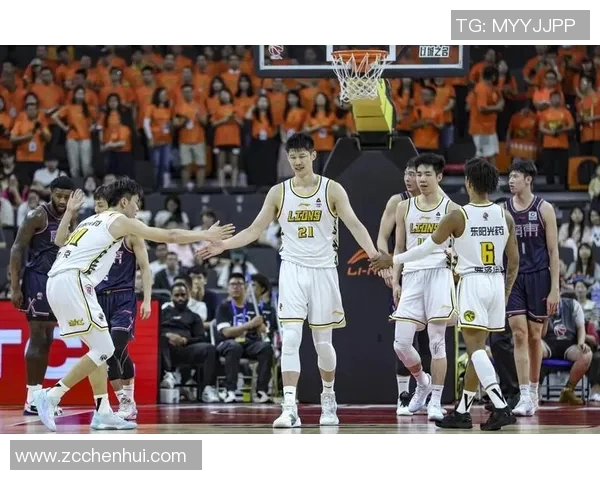 吴前领衔浙江男篮再创辉煌追逐梦想的篮球之路与奋斗精神 吴前领衔浙江男篮再创辉煌追逐梦想的篮球之路与奋斗精神